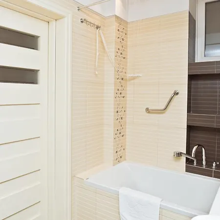 Modernapart דירה